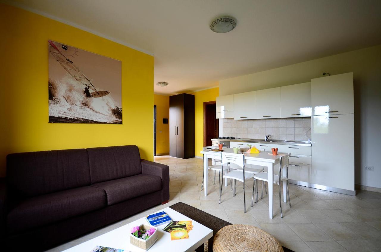 Residenze L'Isola Surf House Aparthotel Porto Pollo Buitenkant foto