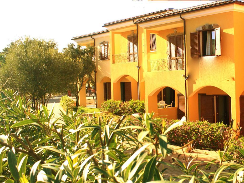 Residenze L'Isola Surf House Aparthotel Porto Pollo Buitenkant foto