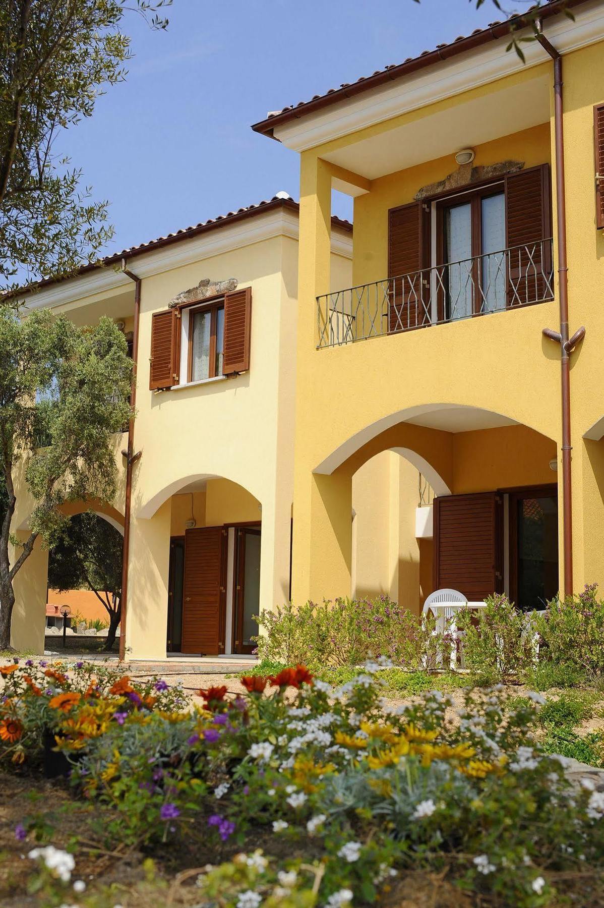 Residenze L'Isola Surf House Aparthotel Porto Pollo Buitenkant foto