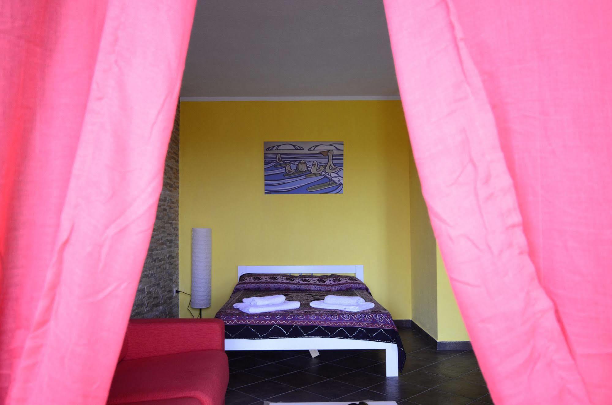 Residenze L'Isola Surf House Aparthotel Porto Pollo Buitenkant foto