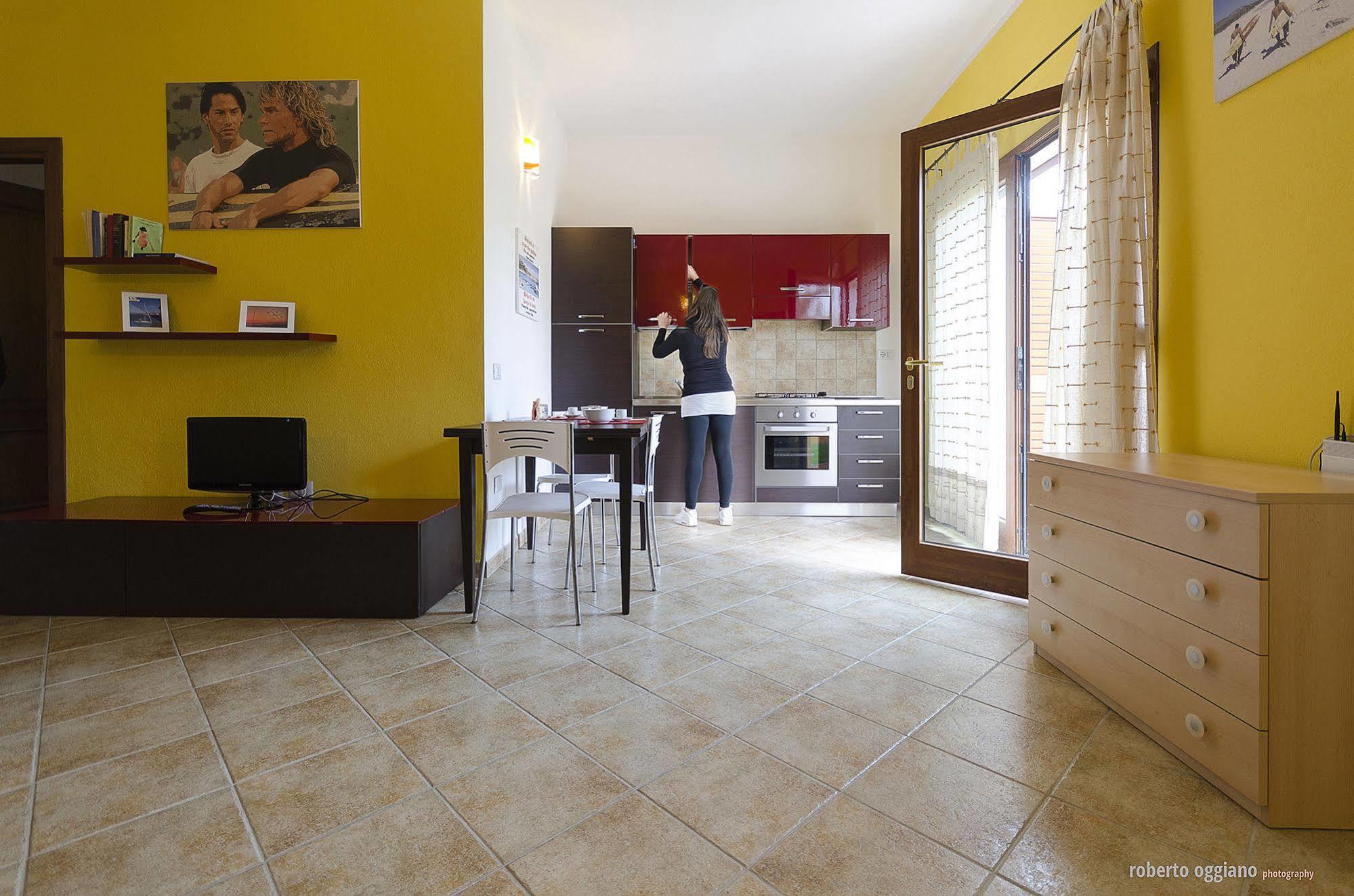 Residenze L'Isola Surf House Aparthotel Porto Pollo Buitenkant foto