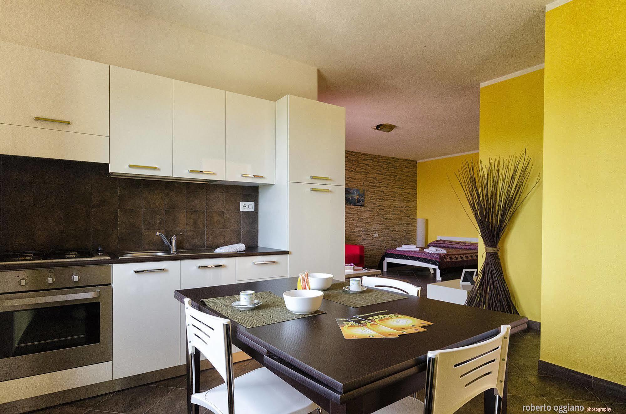 Residenze L'Isola Surf House Aparthotel Porto Pollo Buitenkant foto